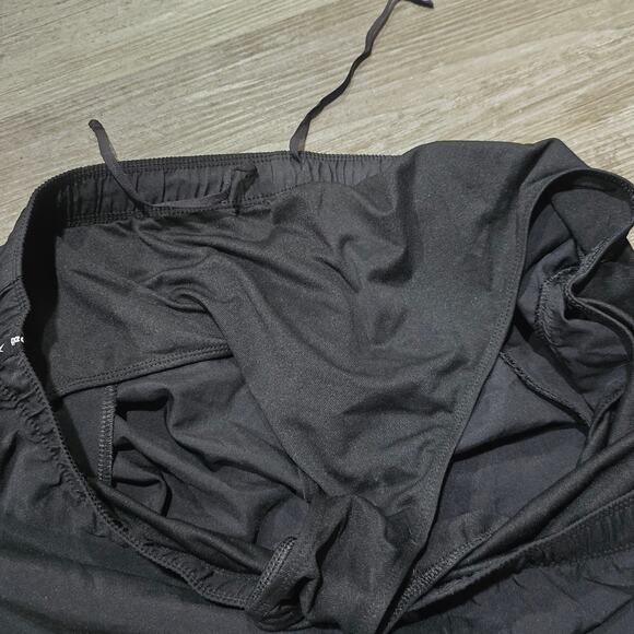 Reebok Relaxed Black Fast Track Athletic Shorts - Picture 3 of 8